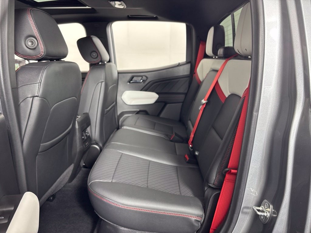 2026 GMC Canyon AT4X - Photo 22