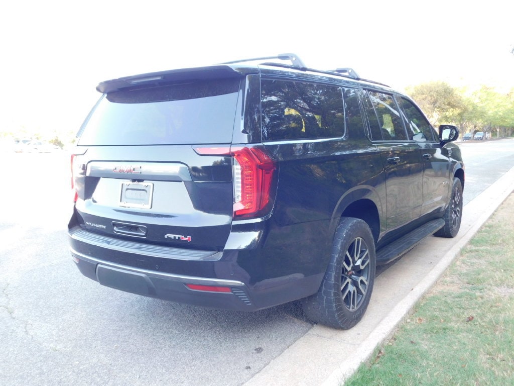 2021 GMC Yukon XL AT4 - Photo 11
