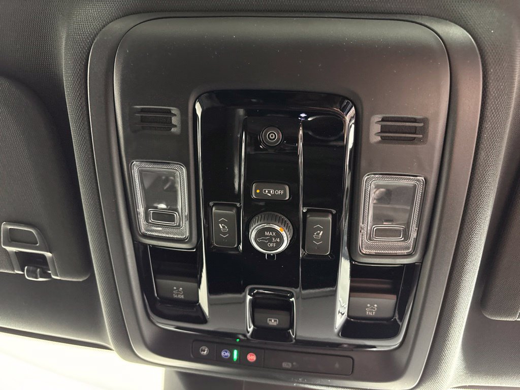 2027 Chevrolet Tahoe Z71 - Photo 15