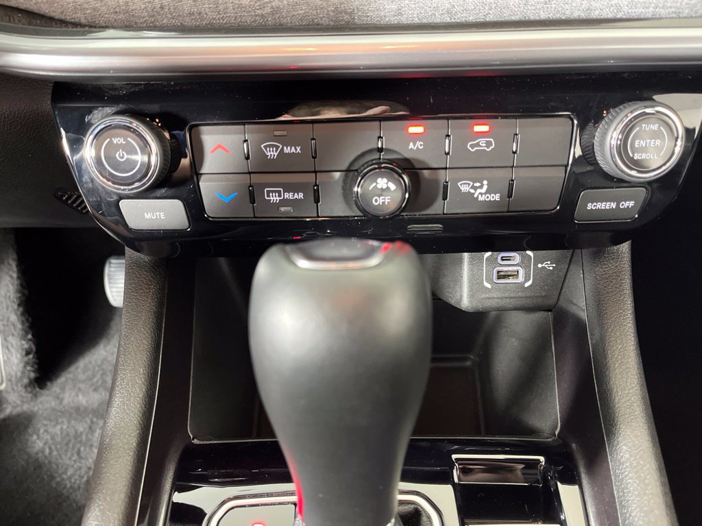 2025 Jeep Compass Latitude - Photo 37
