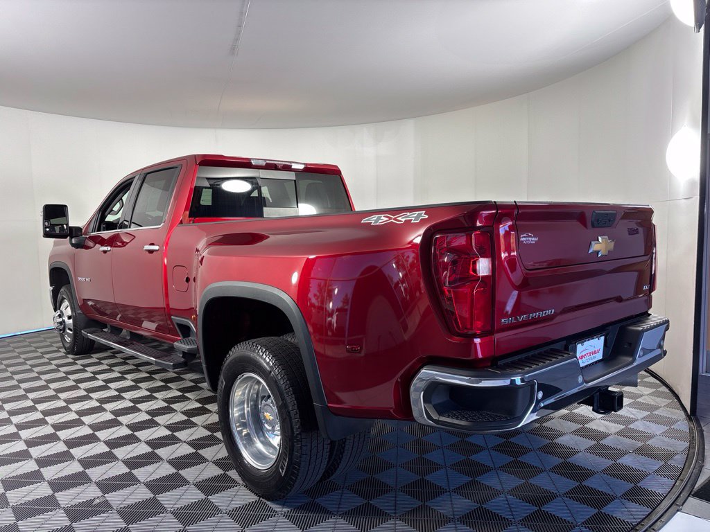 2024 Chevrolet Silverado 3500HD LTZ - Photo 10