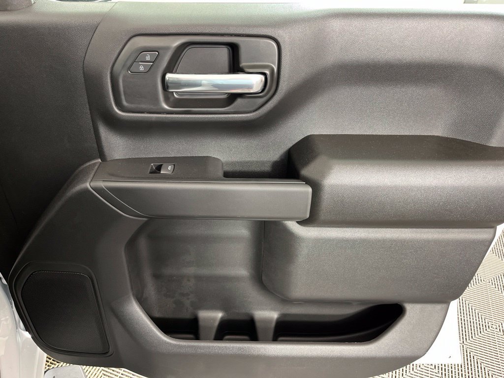 2026 Chevrolet Silverado 1500 Custom - Photo 9