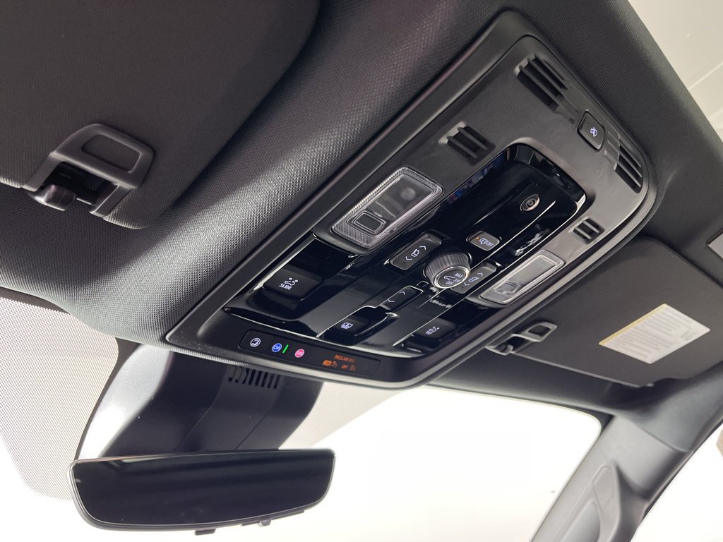 2026 Chevrolet Suburban Premier - Photo 33