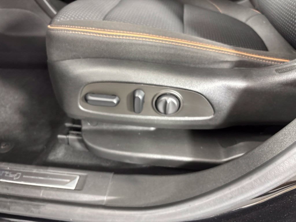2022 GMC Acadia AT4 - Photo 25