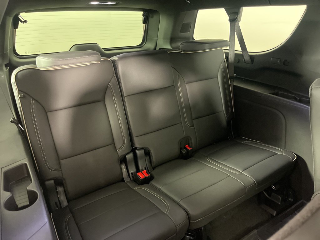 2026 Chevrolet Suburban Premier - Photo 19