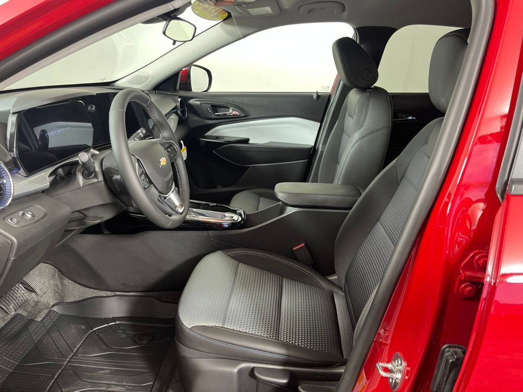 2026 Chevrolet Trax LT - Photo 21