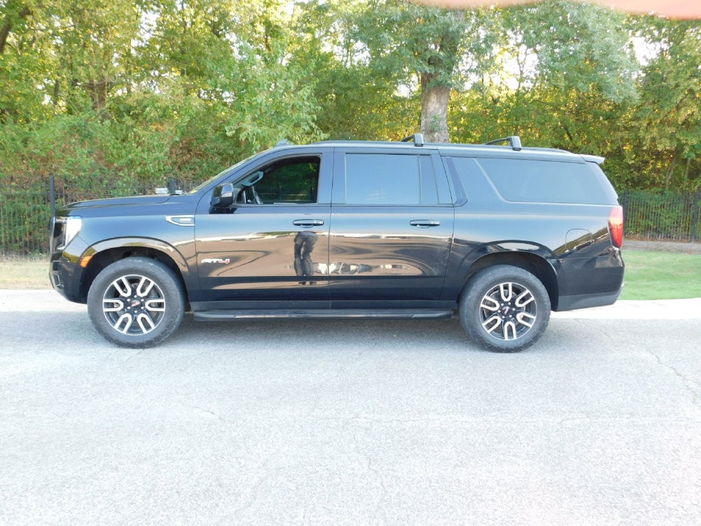 2021 GMC Yukon XL AT4 - Photo 9