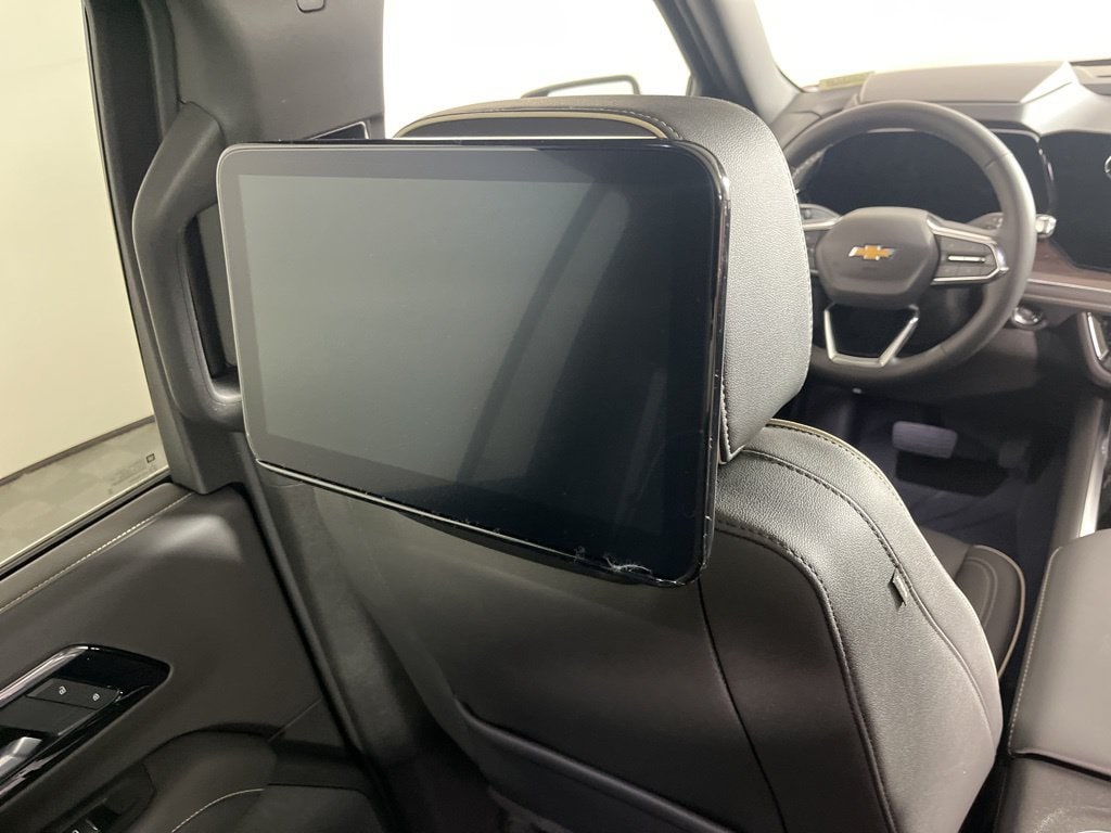 2026 Chevrolet Suburban Premier - Photo 20