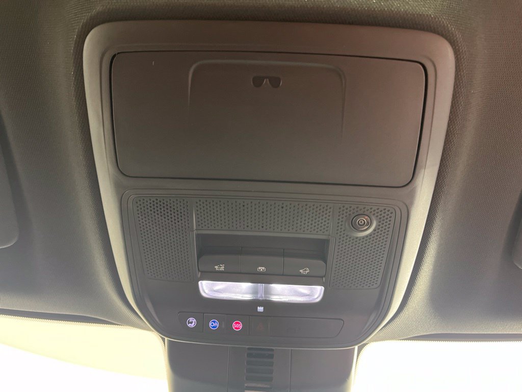 2027 Chevrolet Traverse Z71 - Photo 14