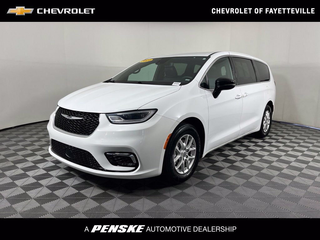 2025 Chrysler Pacifica
