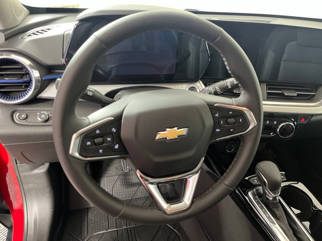 2026 Chevrolet Trax LT - Photo 25