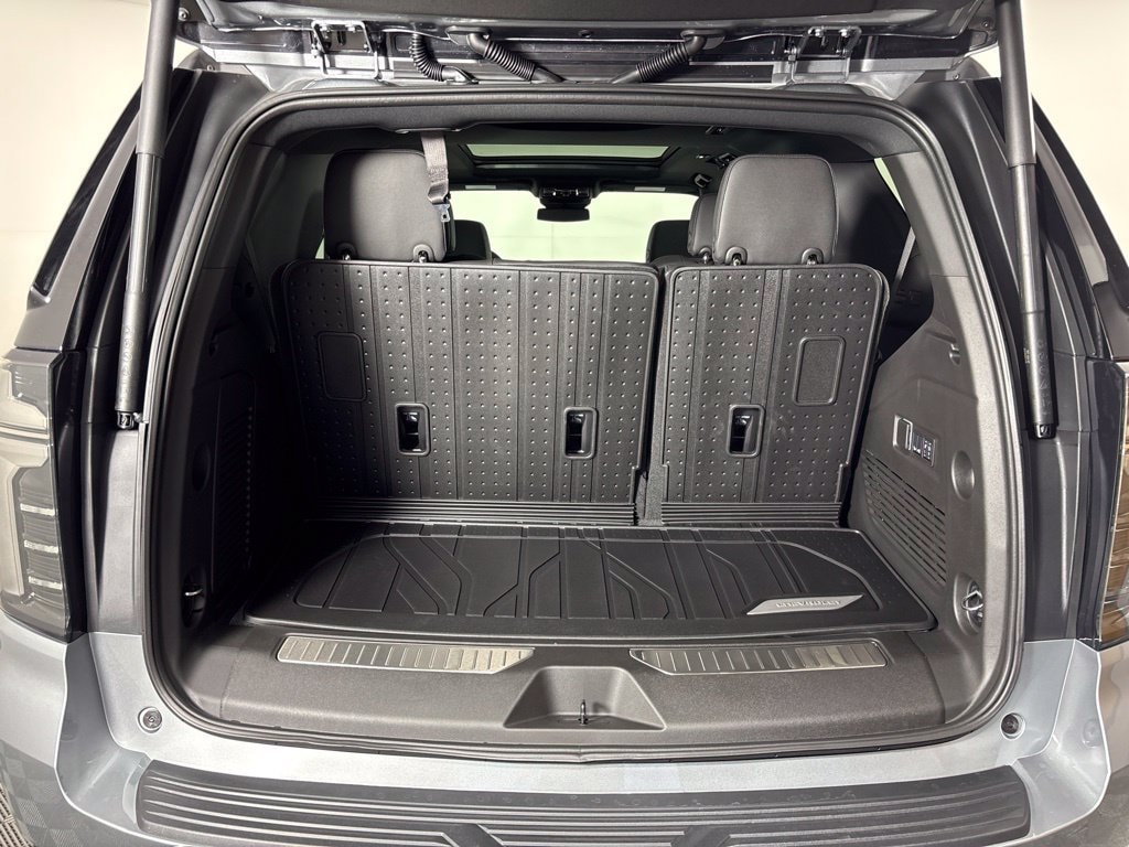 2027 Chevrolet Tahoe Z71 - Photo 27