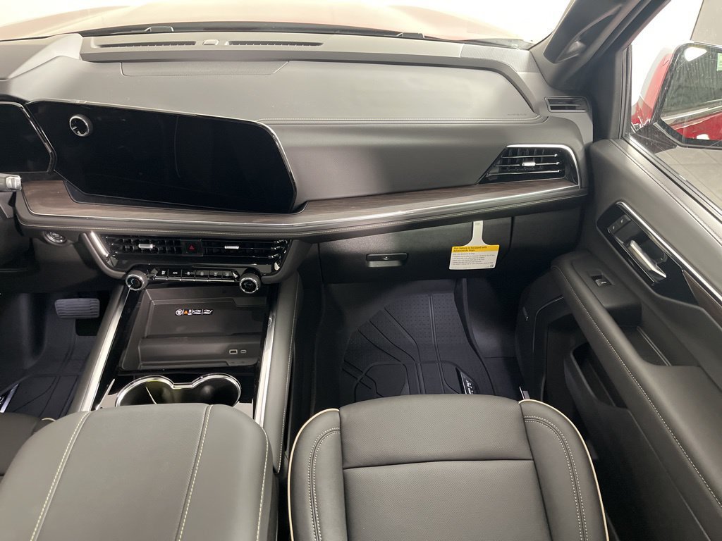 2026 Chevrolet Suburban Premier - Photo 21