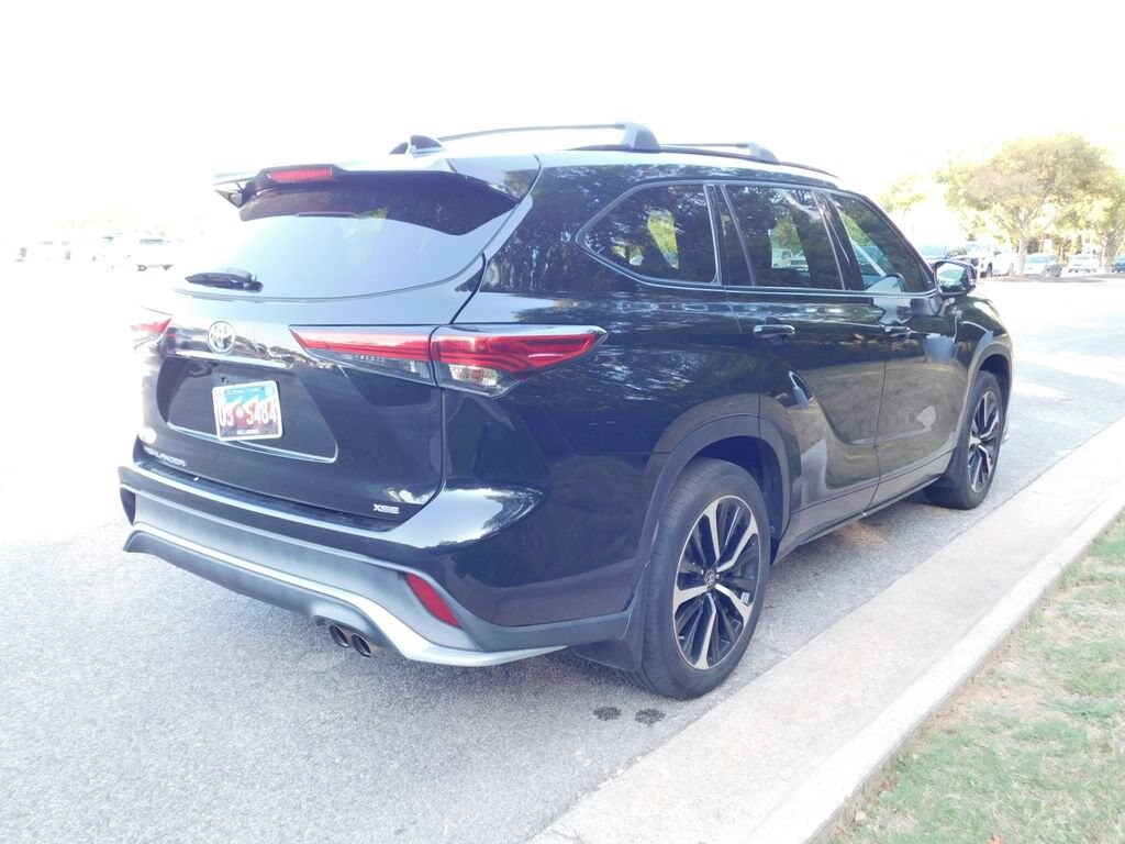 Used 2021 Toyota Highlander XSE SUV
