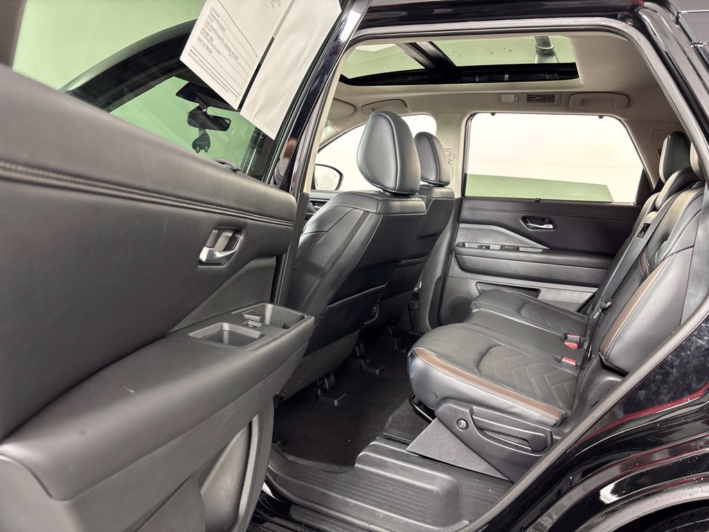 2023 Nissan Pathfinder Platinum - Photo 28