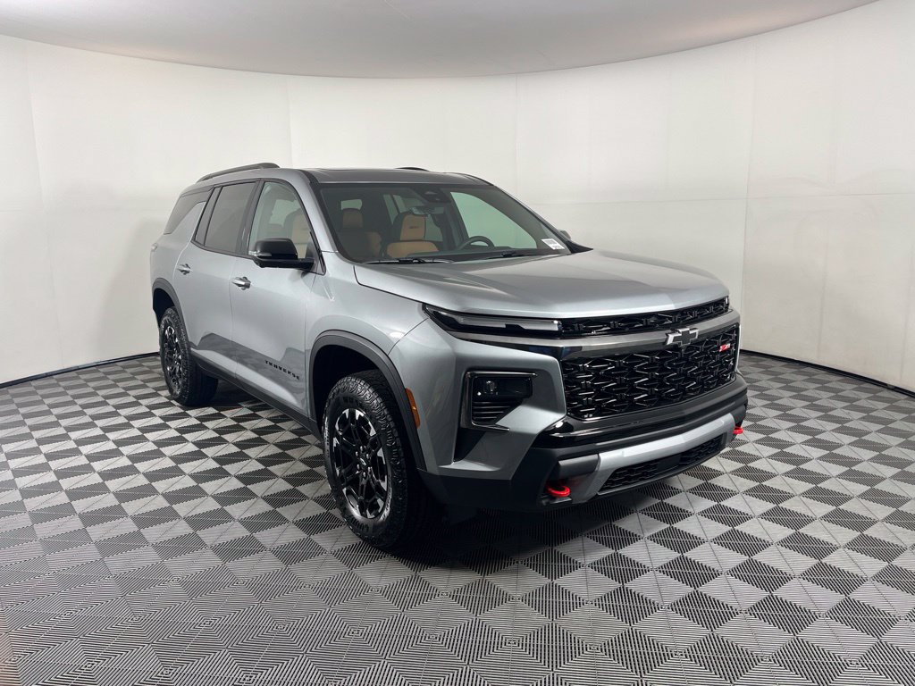 2027 Chevrolet Traverse Z71 - Photo 6