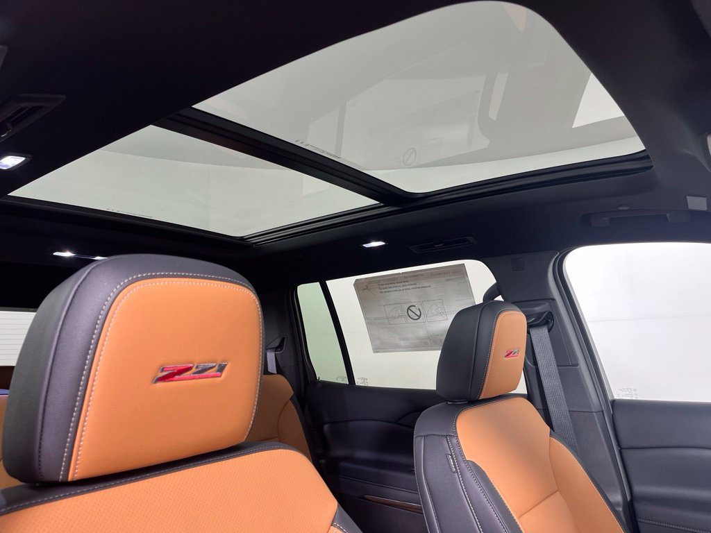 2027 Chevrolet Traverse Z71 - Photo 11