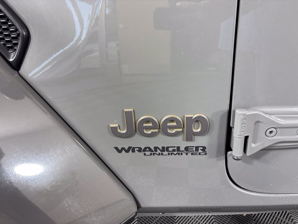 2021 Jeep Wrangler Unlimited Rubicon 392 - Photo 19