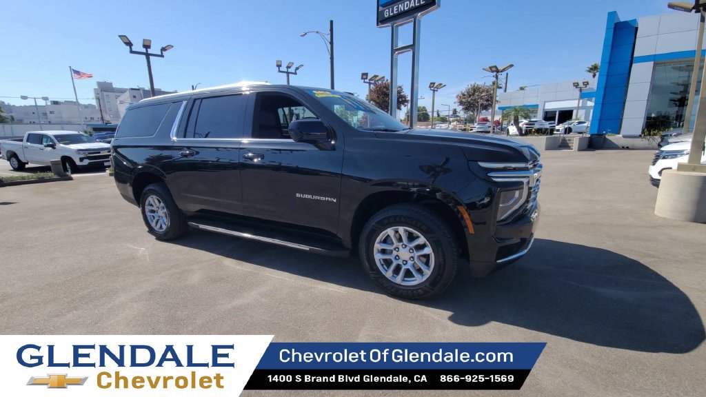 Used 2025 Chevrolet Suburban LT SUV
