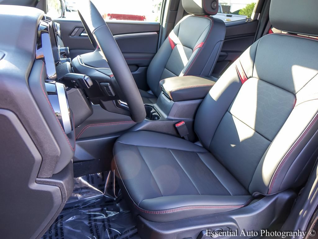 2026 Chevrolet Colorado Z71 - Photo 13