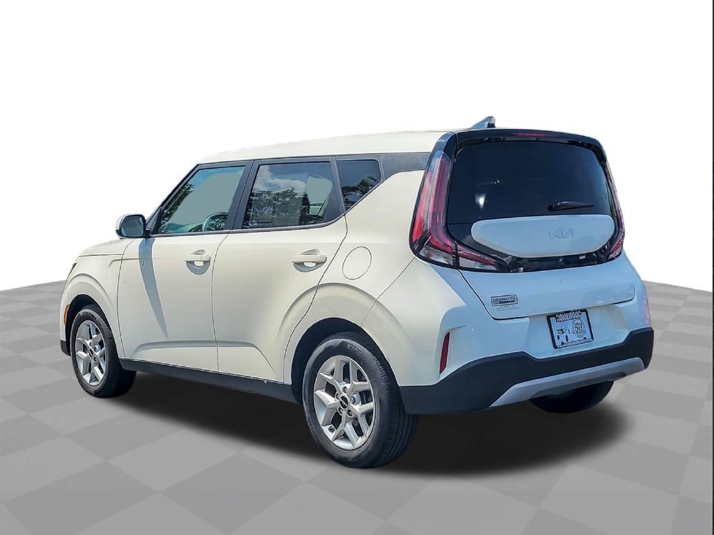 2025 Kia Soul LX - Photo 6