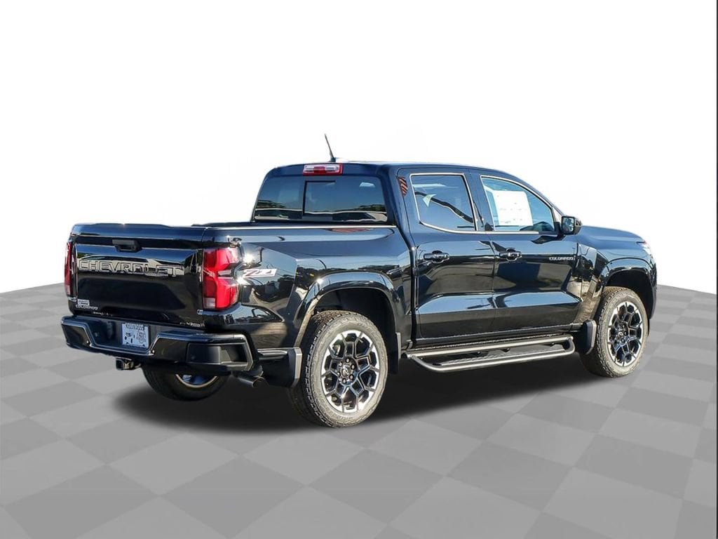 2026 Chevrolet Colorado Z71 - Photo 9