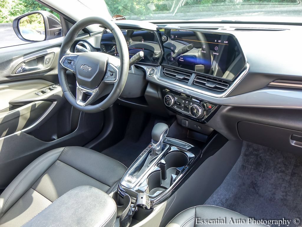 2025 Chevrolet Trax Activ - Photo 25