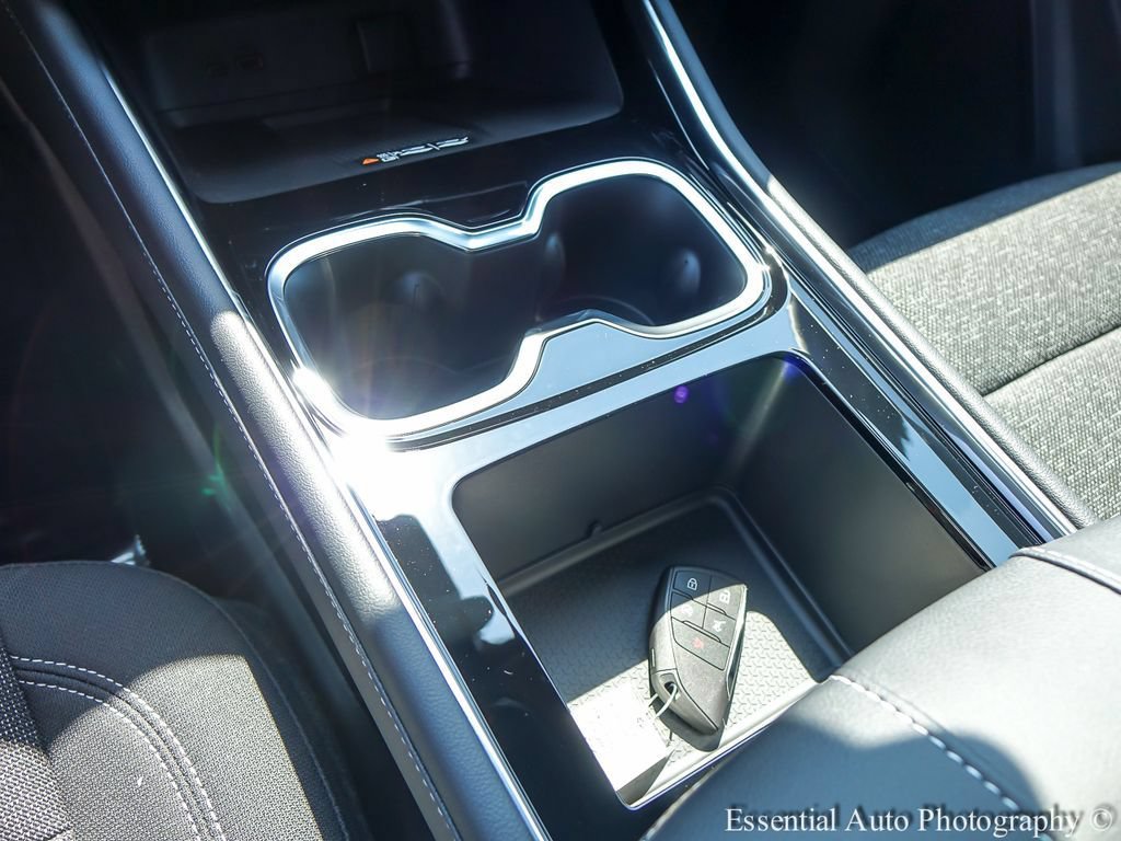 2027 Chevrolet Traverse LT - Photo 21