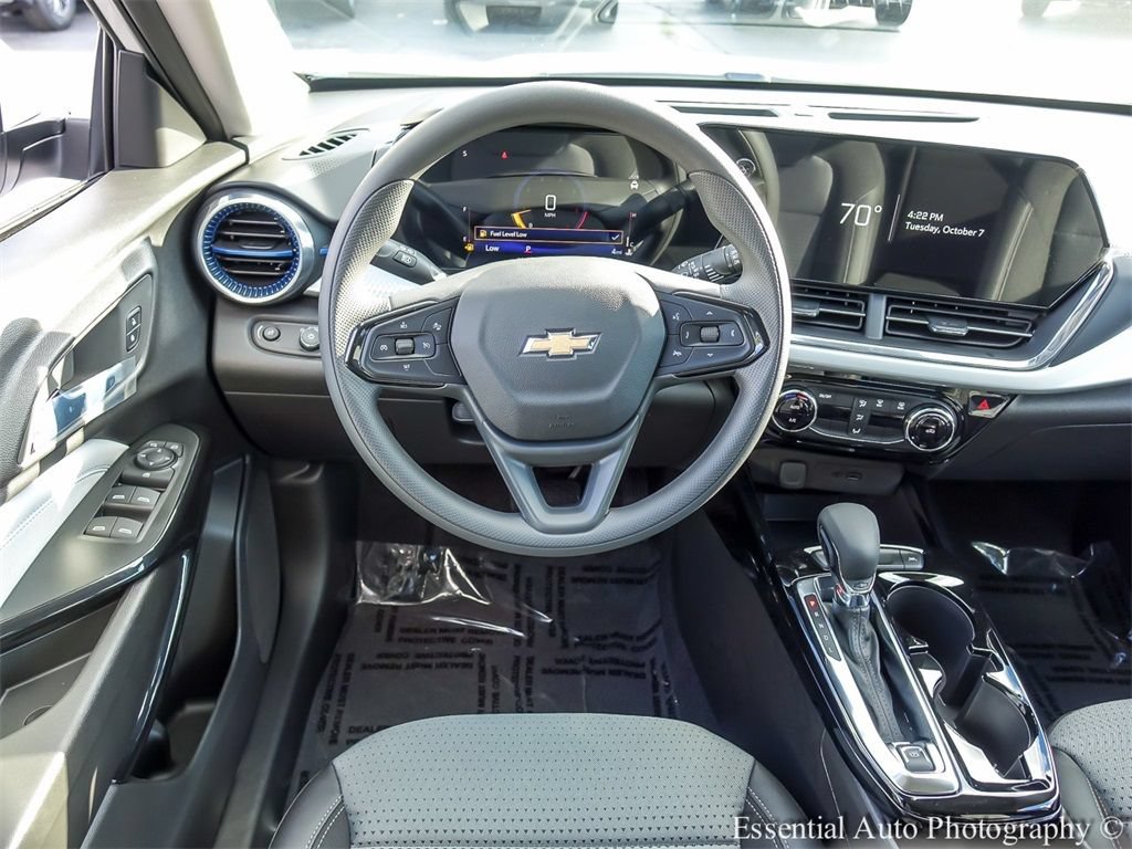 2026 Chevrolet Trax LT - Photo 15