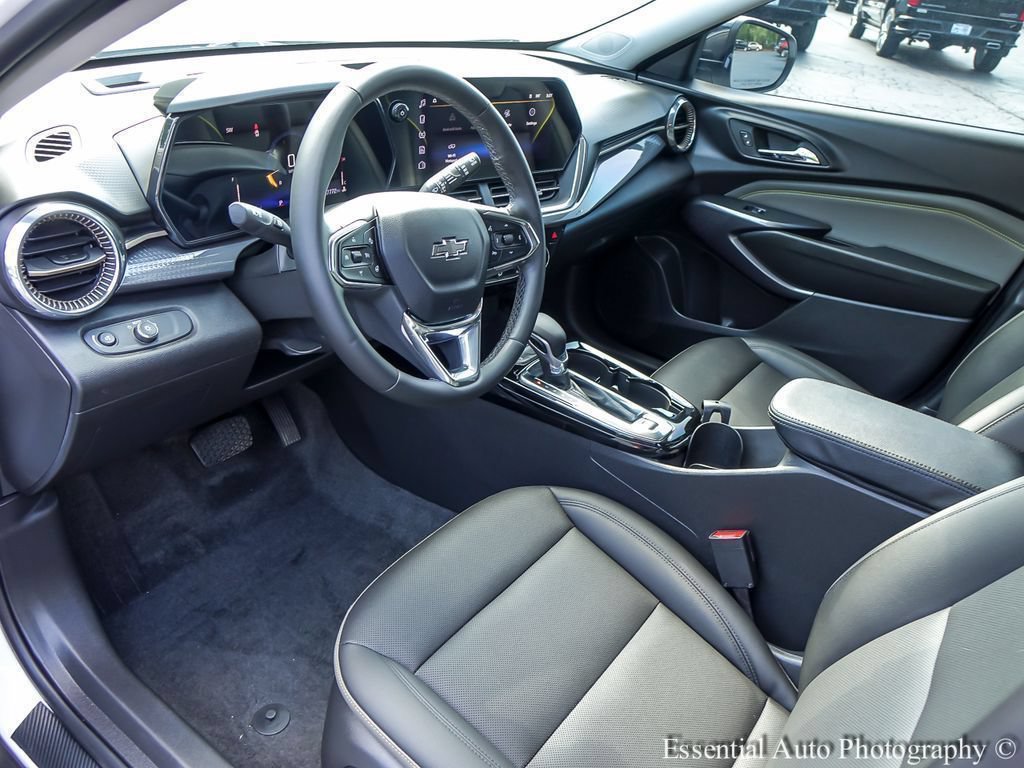 2025 Chevrolet Trax Activ - Photo 12