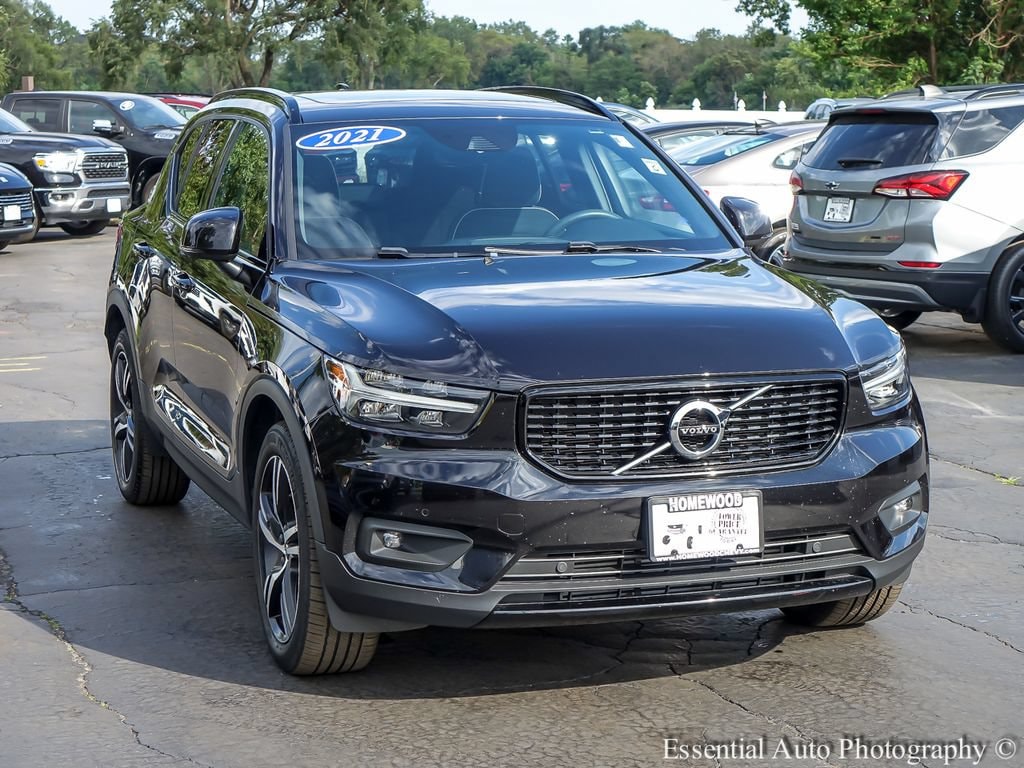 Used 2021 Volvo XC40 T5 R-Design SUV
