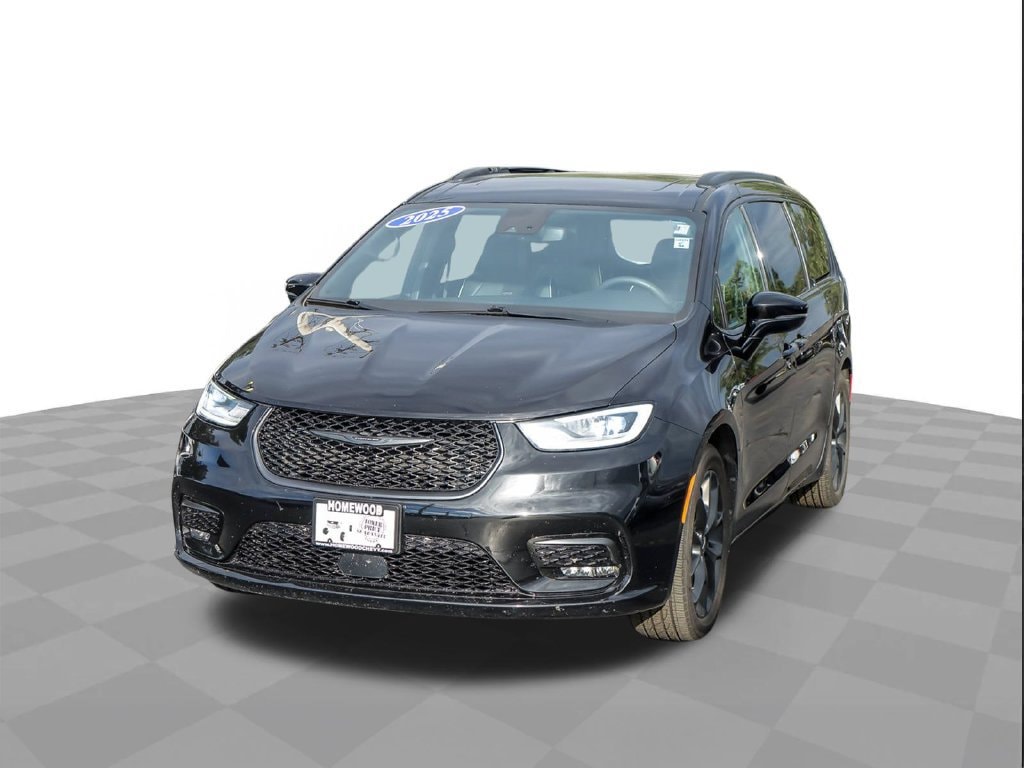 Used 2025 Chrysler Pacifica Limited Van Passenger Van