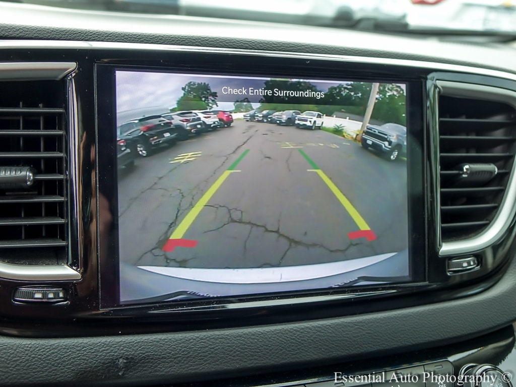 2024 Chrysler Pacifica Touring L - Photo 18