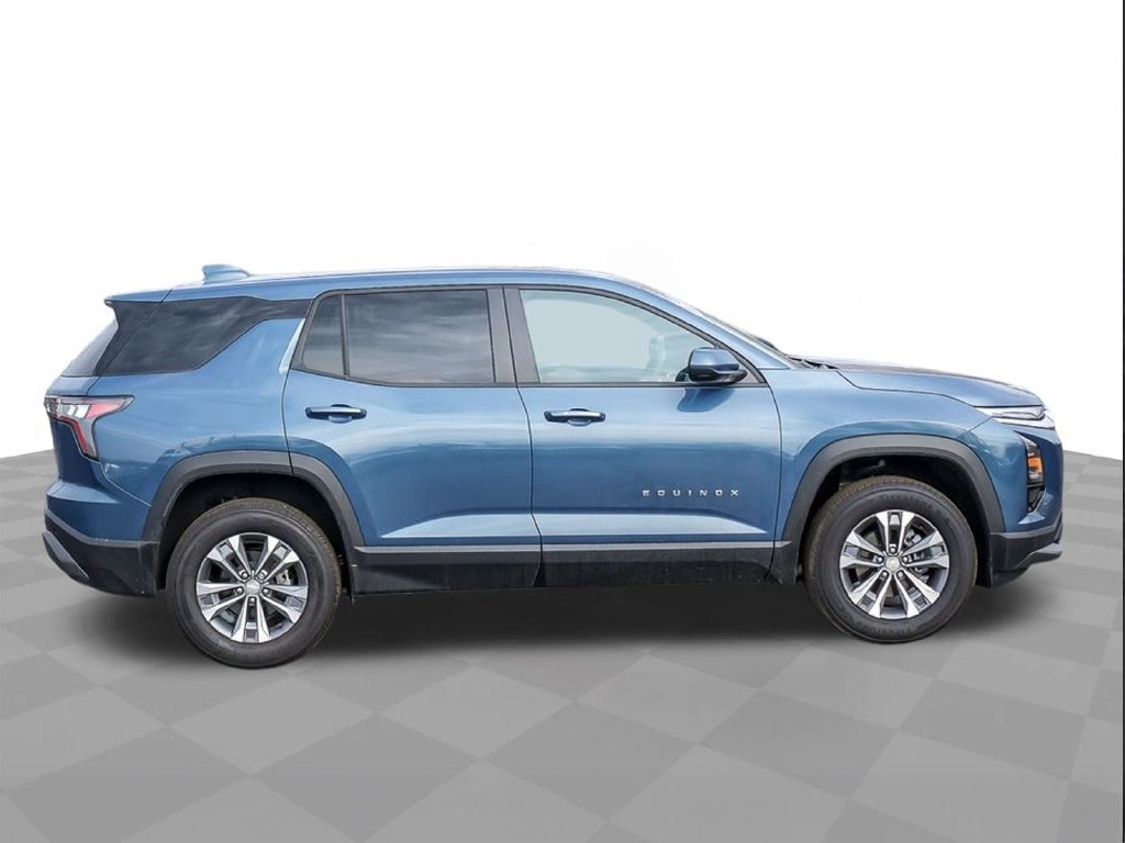2026 Chevrolet Equinox LT - Photo 10