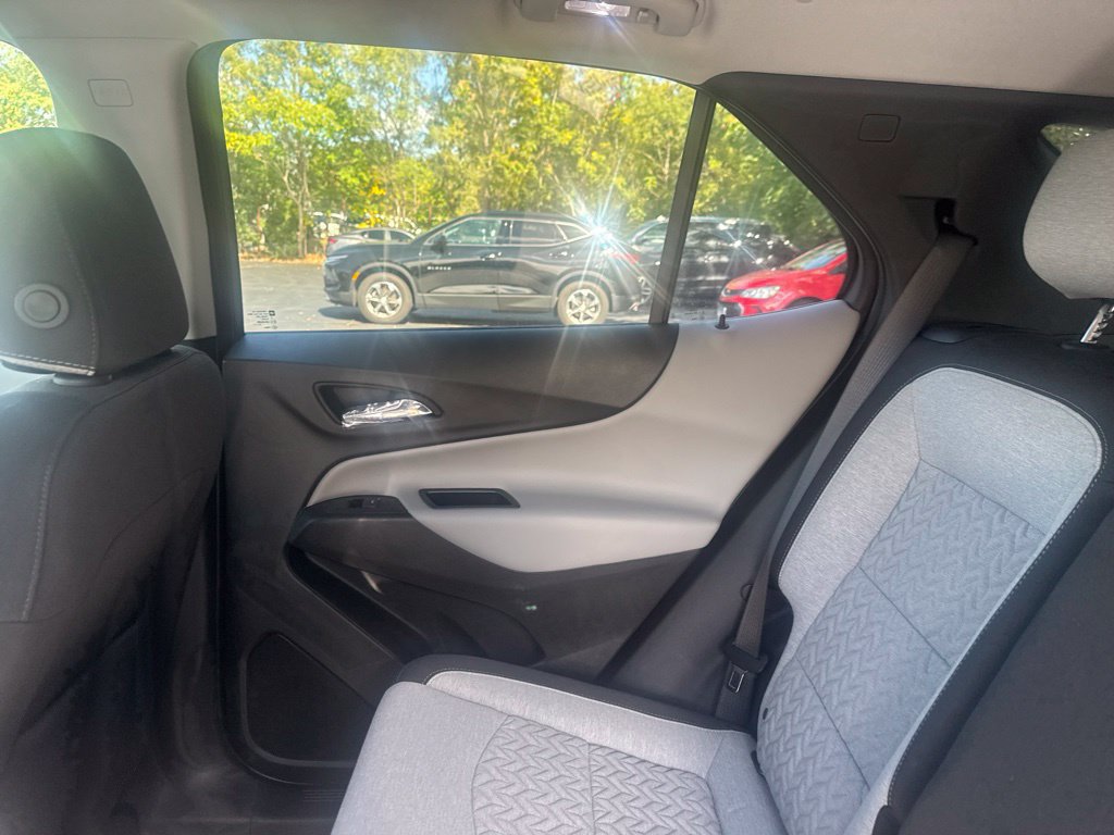 2022 Chevrolet Equinox LS - Photo 26