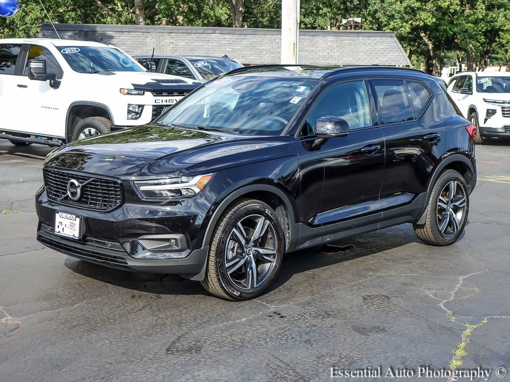 Used 2021 Volvo XC40 T5 R-Design SUV