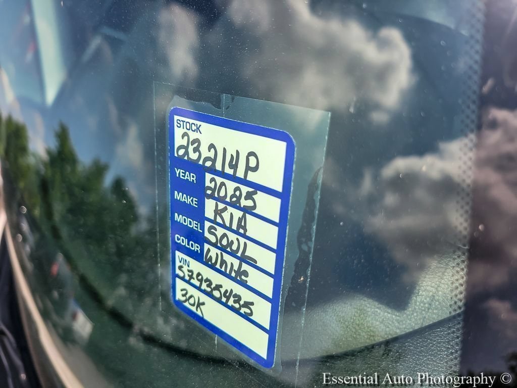2025 Kia Soul LX - Photo 26