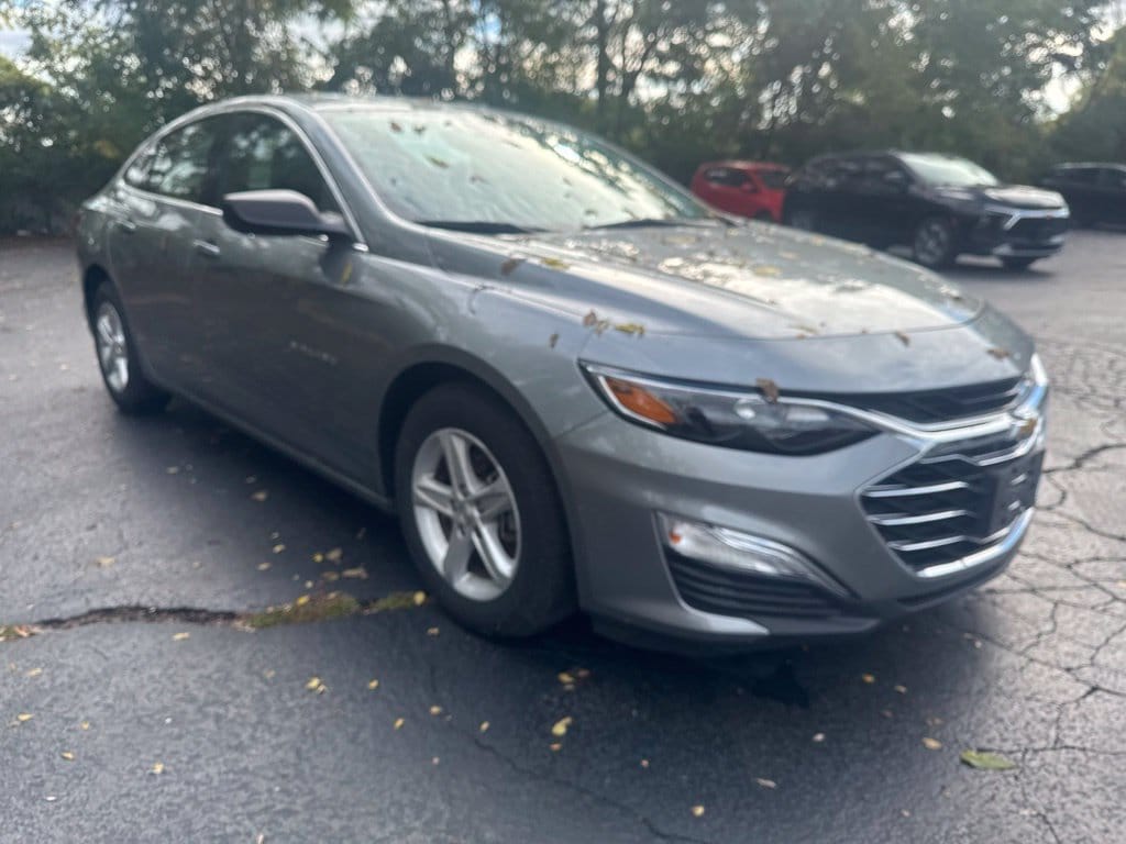 Used 2023 Chevrolet Malibu 1LS with VIN 1G1ZB5ST4PF149033 for sale in Homewood, IL