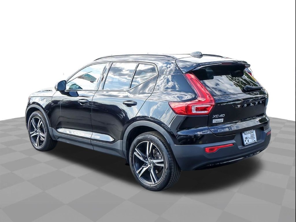 2021 Volvo XC40 R-Design - Photo 6