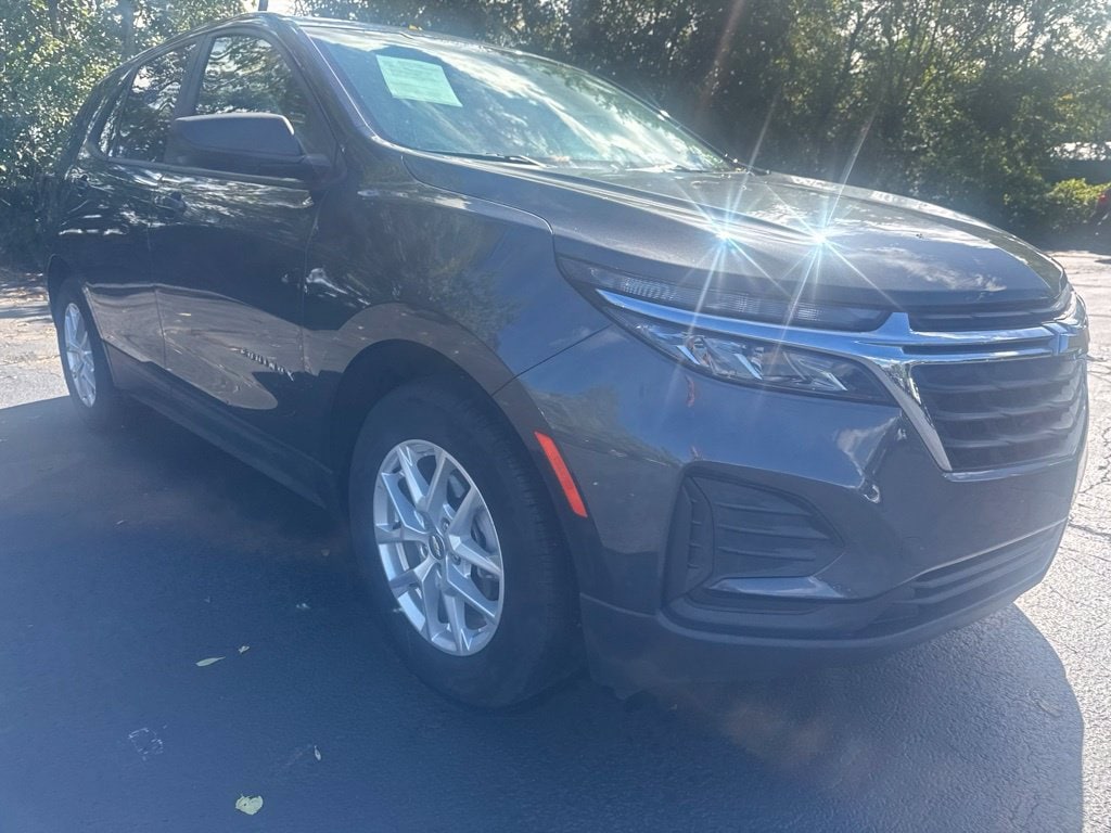 Used 2022 Chevrolet Equinox LS SUV