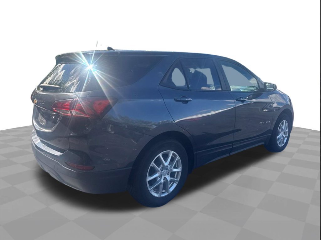 2022 Chevrolet Equinox LS - Photo 8