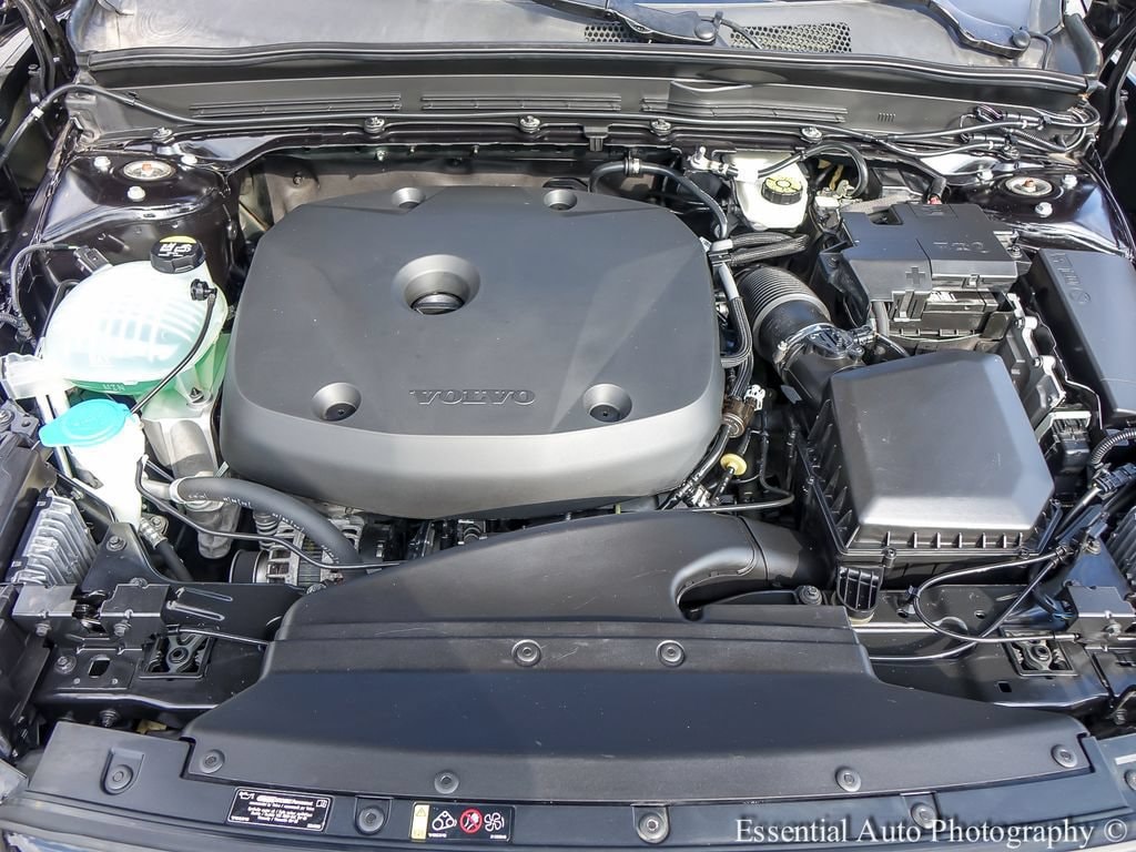 2021 Volvo XC40 R-Design - Photo 28