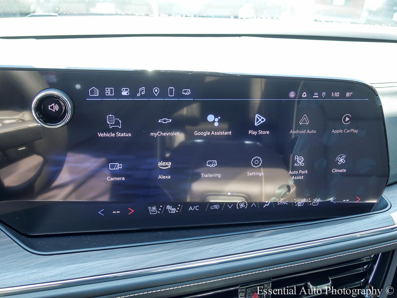 2025 Chevrolet Suburban Premier - Photo 47