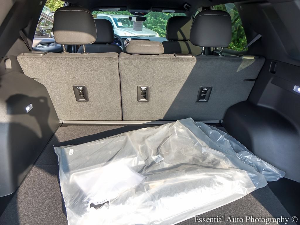 2027 Chevrolet Equinox LT - Photo 20
