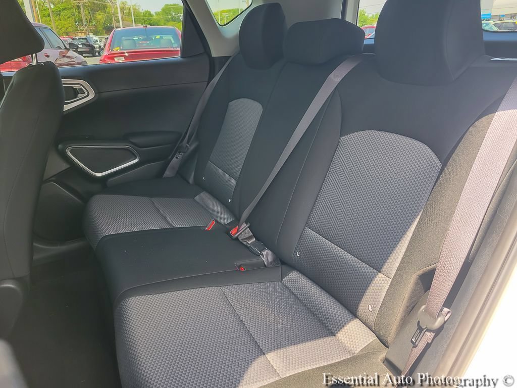 2025 Kia Soul LX - Photo 11