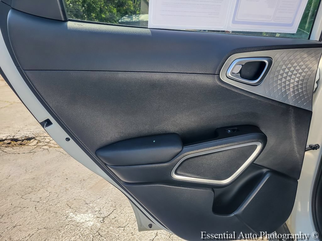 2025 Kia Soul LX - Photo 19