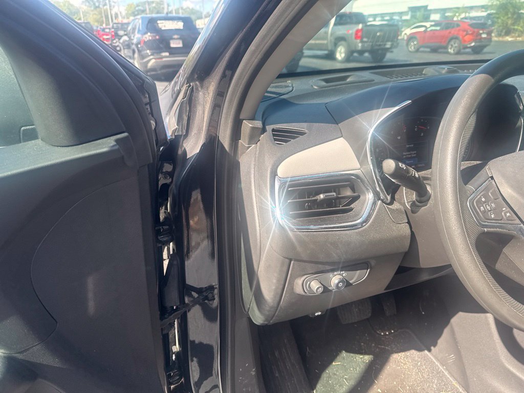 2022 Chevrolet Equinox LS - Photo 30