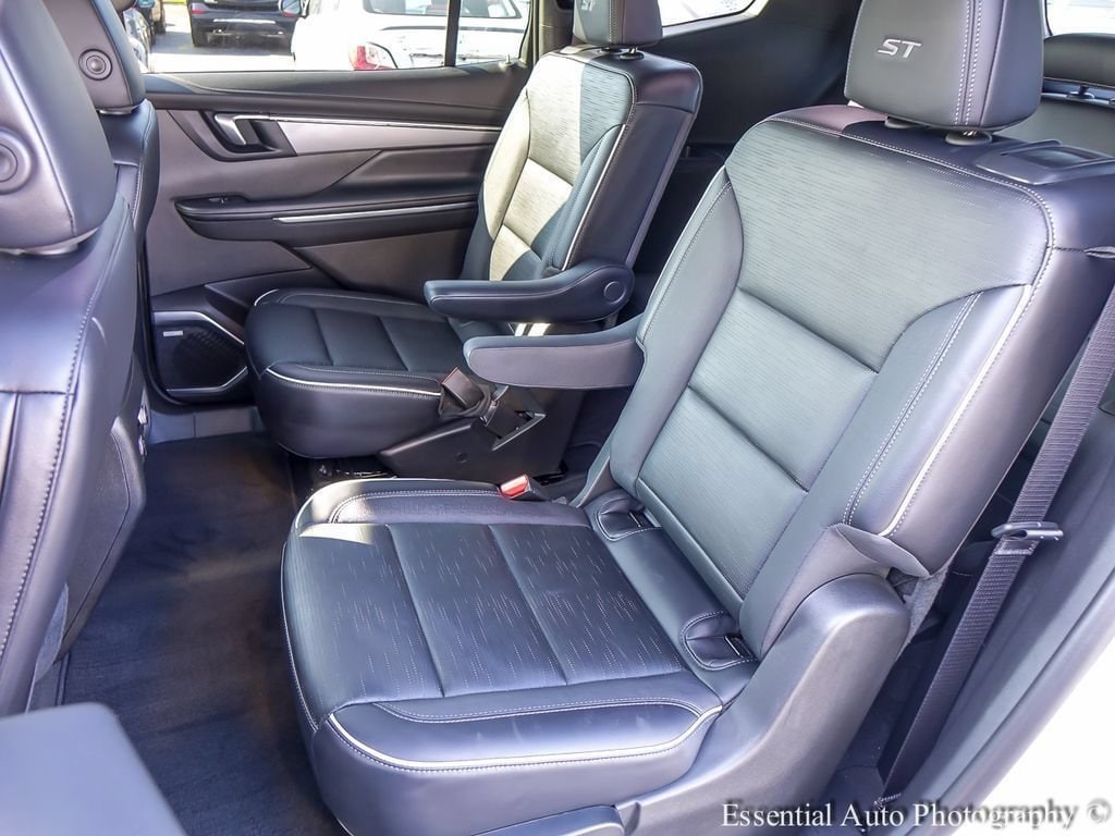 2026 Buick Enclave Sport Touring - Photo 13