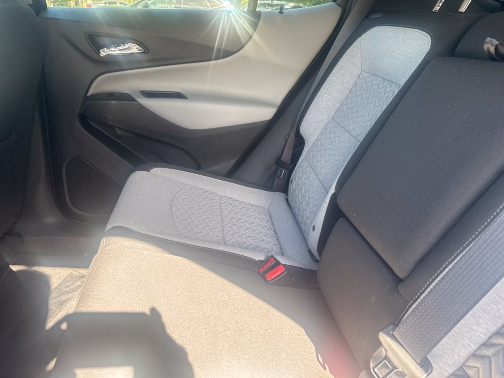 2022 Chevrolet Equinox LS - Photo 27