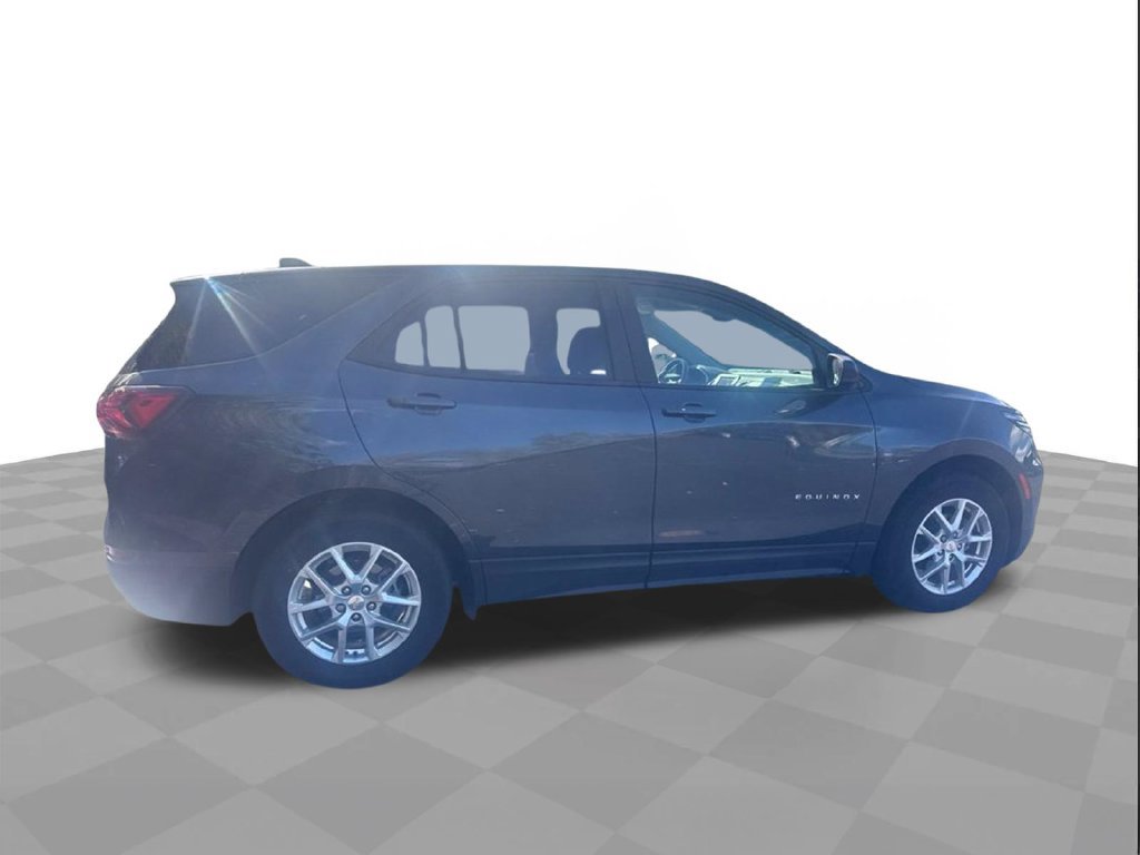 2022 Chevrolet Equinox LS - Photo 6